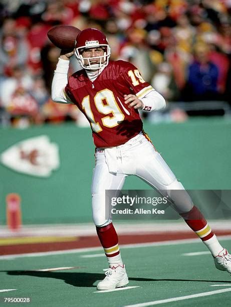 373 Joe Montana Chiefs Stock Photos, High-Res Pictures, and Images ...