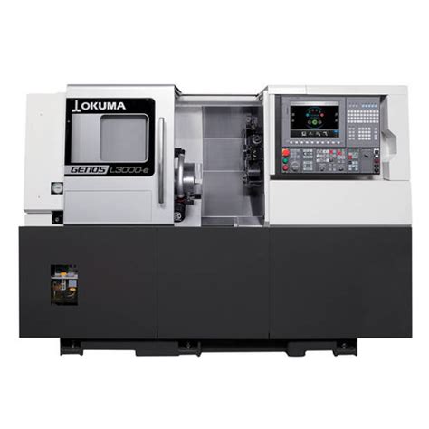 Máquina de torneamento horizontal GENOS L3000 e OKUMA CORPORATION