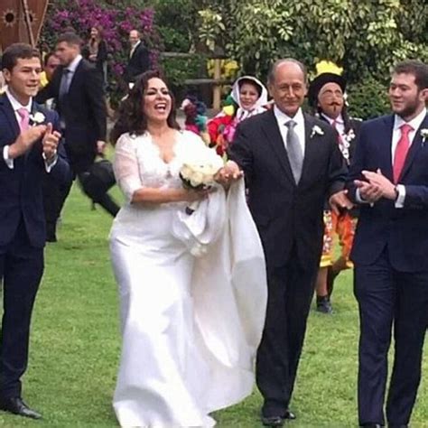 8 Hot Sexy Cecilia Chacon Bikini Pics