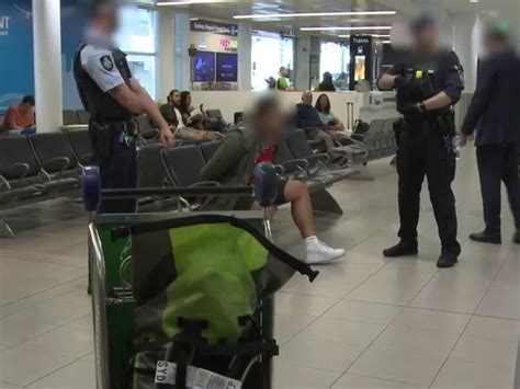 Sydney Airport Baggage Handler Uinisitoni Tolutau Jailed For Smuggling