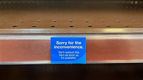 Local residents react to Woolworths Marrickville shelf shortages 1