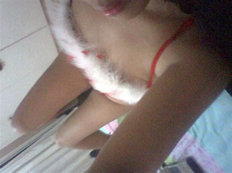 Gorgeous Asian Chick Posing Naked While Camwhoring Porn Pictures XXX Photos Sex Images