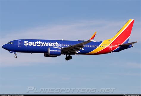 N8718Q Southwest Airlines Boeing 737 8 MAX Photo By FREDERICK TREMBLAY