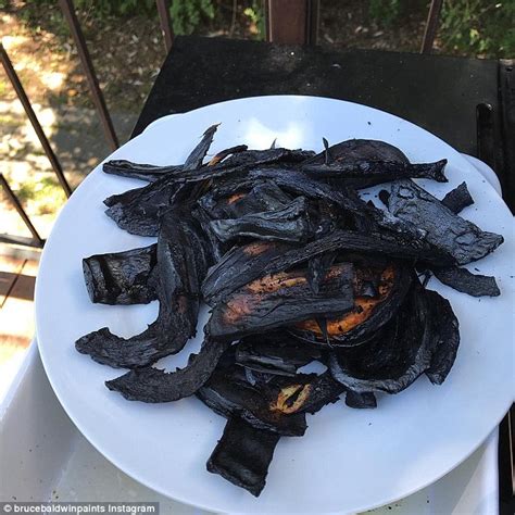 Amateur Cooks Share Snaps Of Their Hilarious Summer Barbecue Fails Daily Mail Online