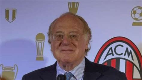 La Celebrazione Tuttosport Una Mostra Per I 125 Anni Del Milan