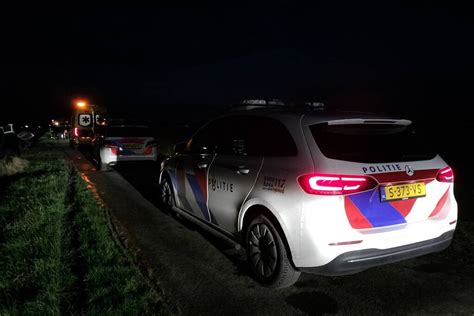 Auto Belandt Op Zijn Kop In Een Sloot Ossenweg In Borssele