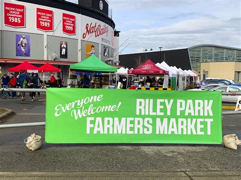 Kavey Eats Markets Of Canada Vancouver Farmers Markets