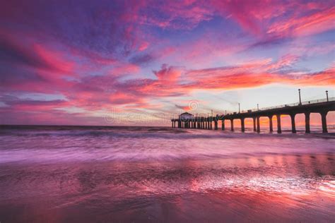 Stunning Sunset At Manhattan Beach Pier Stock Photo - Image of dusk ...