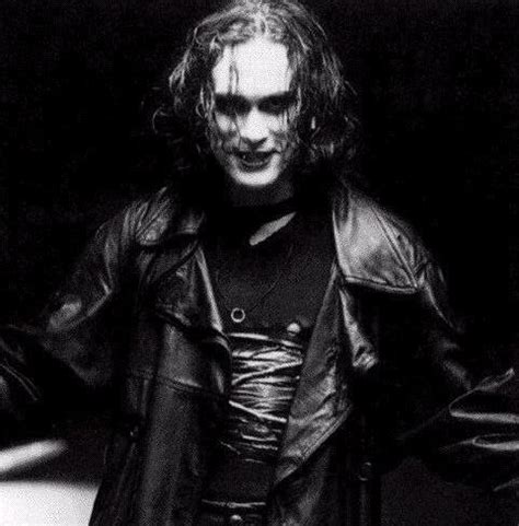 Фото: Ворон / Кадр из фильма «Ворон» (1994) #1113806