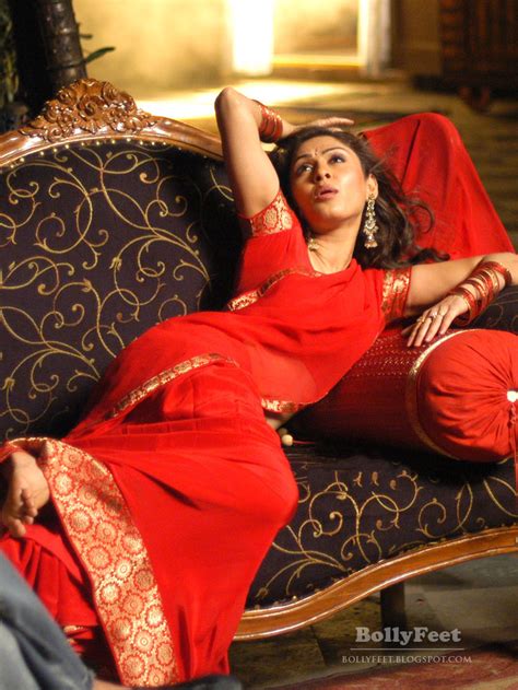 SUN SHINES Manjari Fadnis Hot Stills