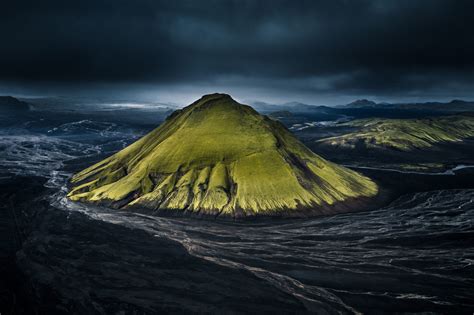 Mælifell Volcano | Secret Treasures of the Icelandic Highlands - Buubble