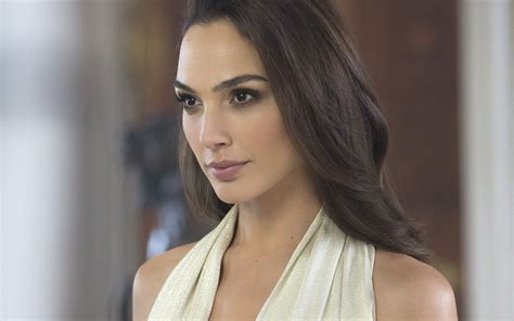 Brunette Beautiful Gal Gadot Wallpaper Gal Gadot High Resolution 3840x2400 Wallpaper
