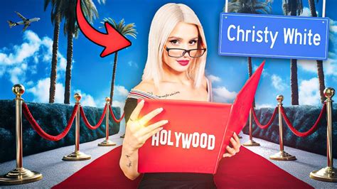 Ετοιμάζεται να σκάσει ταινιάρα με τη Christy White Hot News Τα πιο καυτά νέα στην Ελλάδα