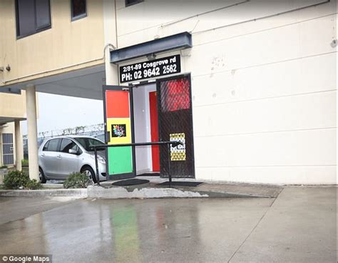 Sydney Businessman Punched Sex Worker After Fight Over A Condom Daily Mail Online