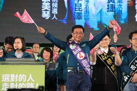 許智傑：鍾易仲始鍾都在騙！儲能場抹黑文宣連日期都錯誤