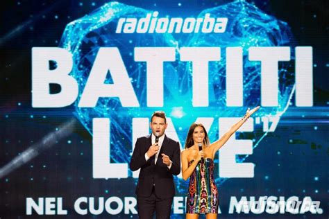 «battiti Live Gli Ospiti Della Seconda Serata Tv Sorrisi E Canzoni