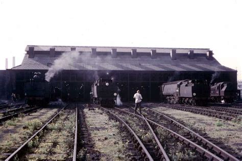 Nine Elms Locomotive Shed Photos In 2021 Southern Trains Shed