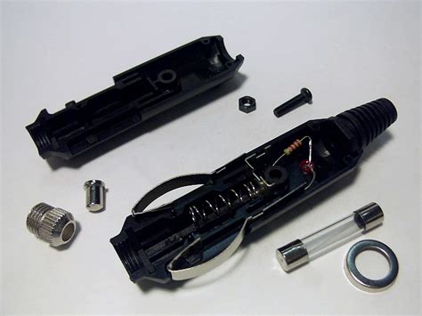 Устройство штекера для прикуривателя автомобиля - 80 фото