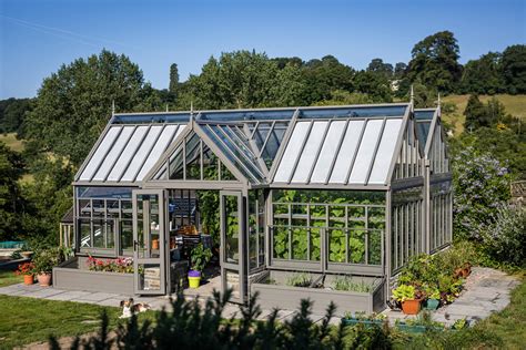 Twin Peaks - Cultivar Greenhouses Inc. USA | Luxury Glasshouse Manufacturer