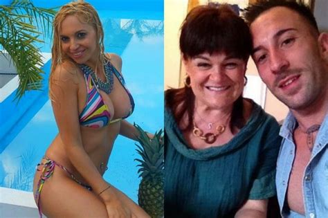 10 Hot Sexy Stefania Pezzopane Bikini Pics