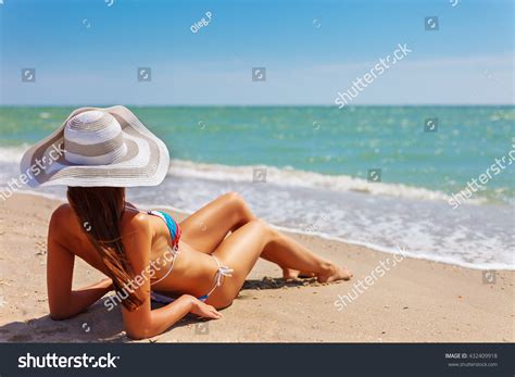 Sexy Back Beautiful Woman Bikini On Stock Photo 432409918 Shutterstock