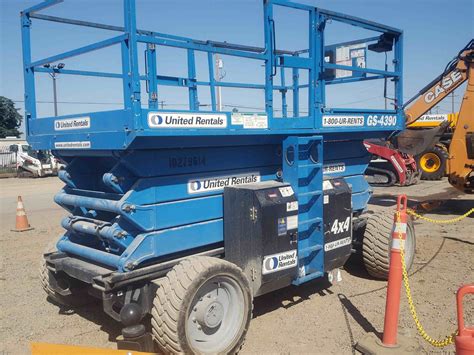 Used 2014 Genie Gs 4390 Rt Rough Terrain Scissor Lift For Sale In