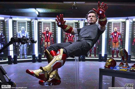 Hot Toys MMS 191 鋼鐵人3東尼史塔克實驗場景版開箱報告