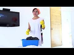 Mamacitaz Rosa Roca Alex Moreno Short Hair Latina Redhead Takes A Big Cock Like A Pro