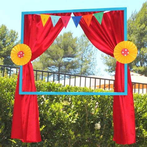 Circus photo booth frame … | Birthday party games for kids, Carnival birthday parties, Circus ...