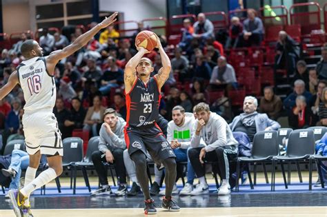 Basket Ball Pro B Il Fait Meilleur Dehors Pour Le SLUC Nancy