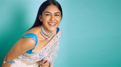 Mrunal Thakur Wallpapers - 4k, HD Backgrounds on WallpaperBat