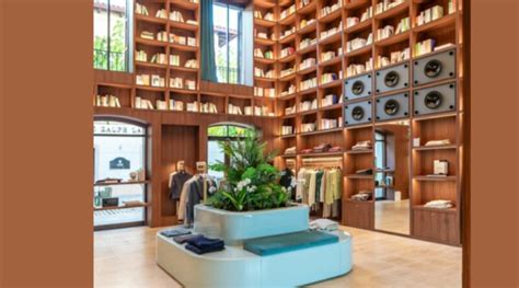 Nude Proyect Inaugura Su Primera Tienda En La Roca Village Barcelona