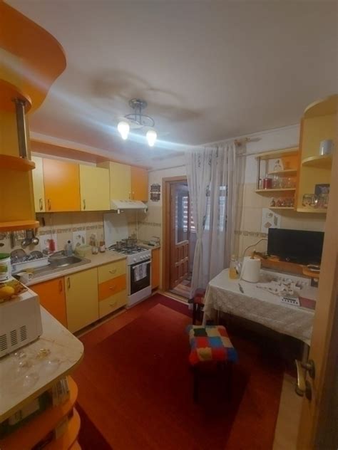 Apartament De Vanzare 3 Camere Iasi Zona Nicolina La Pretul De 102000 Euro