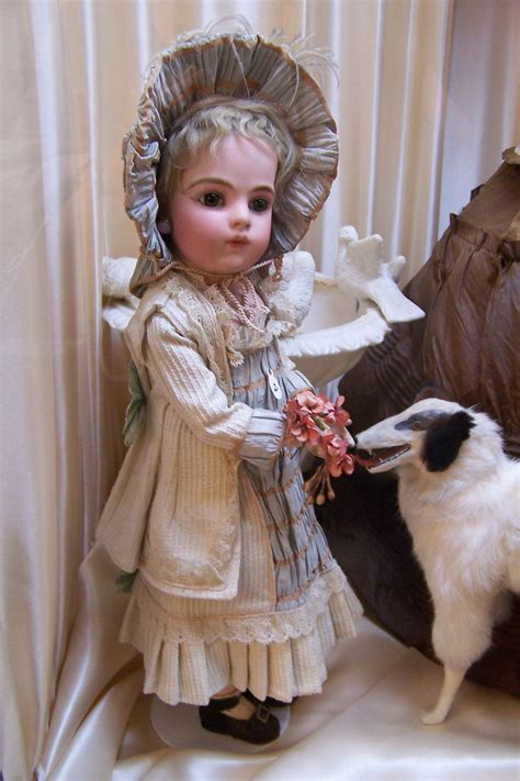 Paris doll museum Vicki Stafford | Antique dolls, Pretty dolls, Doll museum