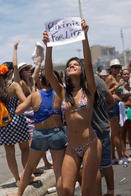 Bikini Model Lara AI Enhanced Wicked Carneval Topaz Faceai Enhance X Porn Pic