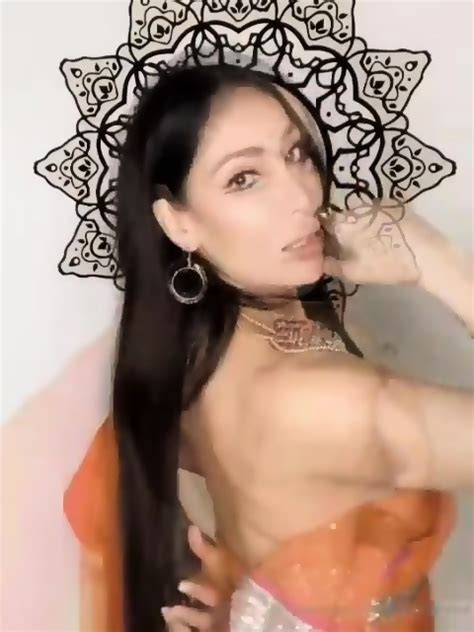 Sofia Hayat Nude Teasing Video
