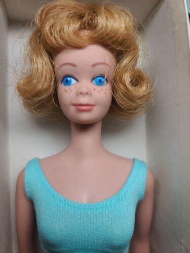 Vintage Blonde Midge Barbie By Mattel In Original Box