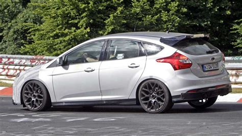 ford focus rs confirmed  australia car news carsguide