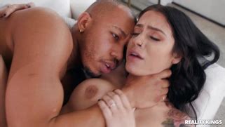 Busty Melody Foxx Gets Her Pussy Slammed In Spoon Porn Movies 3Movs