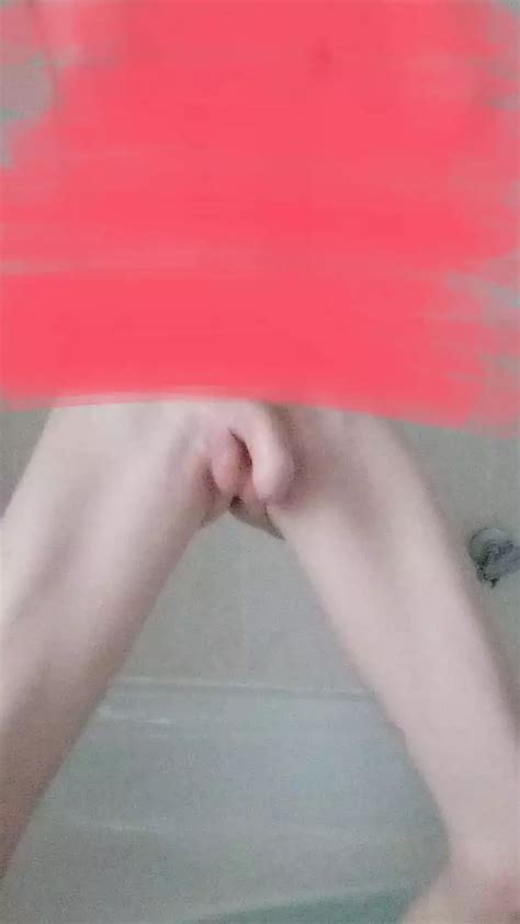 Nudechavbi In Bath Horny And Wet Shows Everything And Washes Him Self