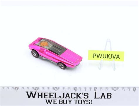 Whip Creamer Hot Pink 1970 Redline Hot Wheels Mattel Vintage Redline RL Wheeljack S Lab