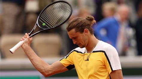 Trotz Dachschadens Bei Den French Open Sicher Weiter Alexander