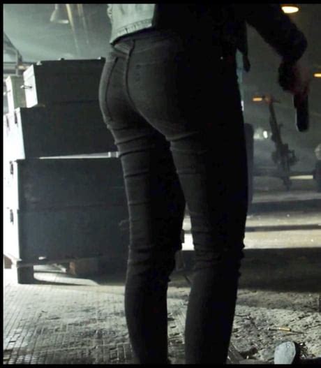 Lauren Cohan Ass