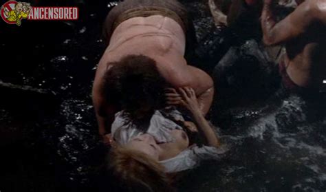 Naked Michele Mercier in Untamable Angélique