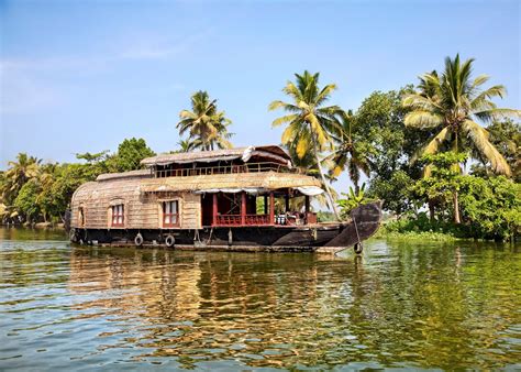 top  places  visit  kerala indian times express