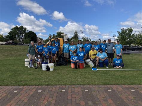 Trash Free River – Save The River's Shoreline Cleanups