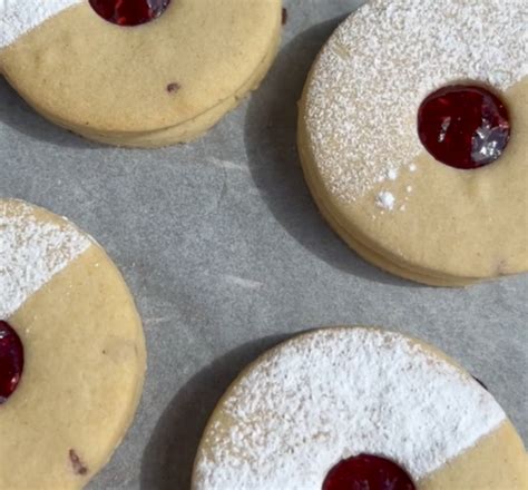Raspberry Jammy Shortbread Biscuits All Things Butter Uk