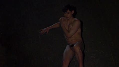 Naked Model Has Nowhere To Go ThisVid