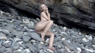 Anna T In Women Just Love Being Naked Outdoors Hd From Femjoy