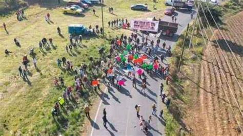 Bloquean Carretera En Ocuilan Exigen Un Alto A La Tala Clandestina